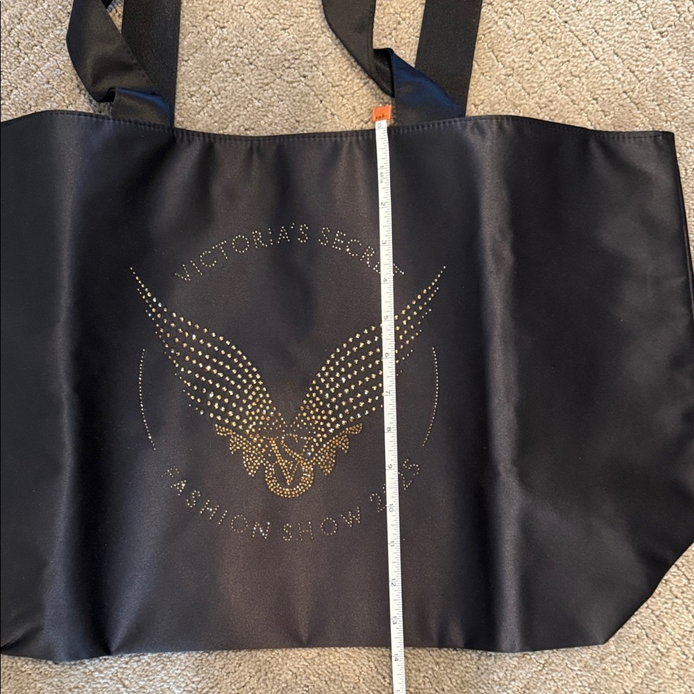 NWT Victoria's Secret 2025 Runway Fashion Show Tote - Picture 4 of 8